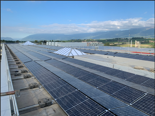 Installazione di un impianto fotovoltaico per Hitachi Energy